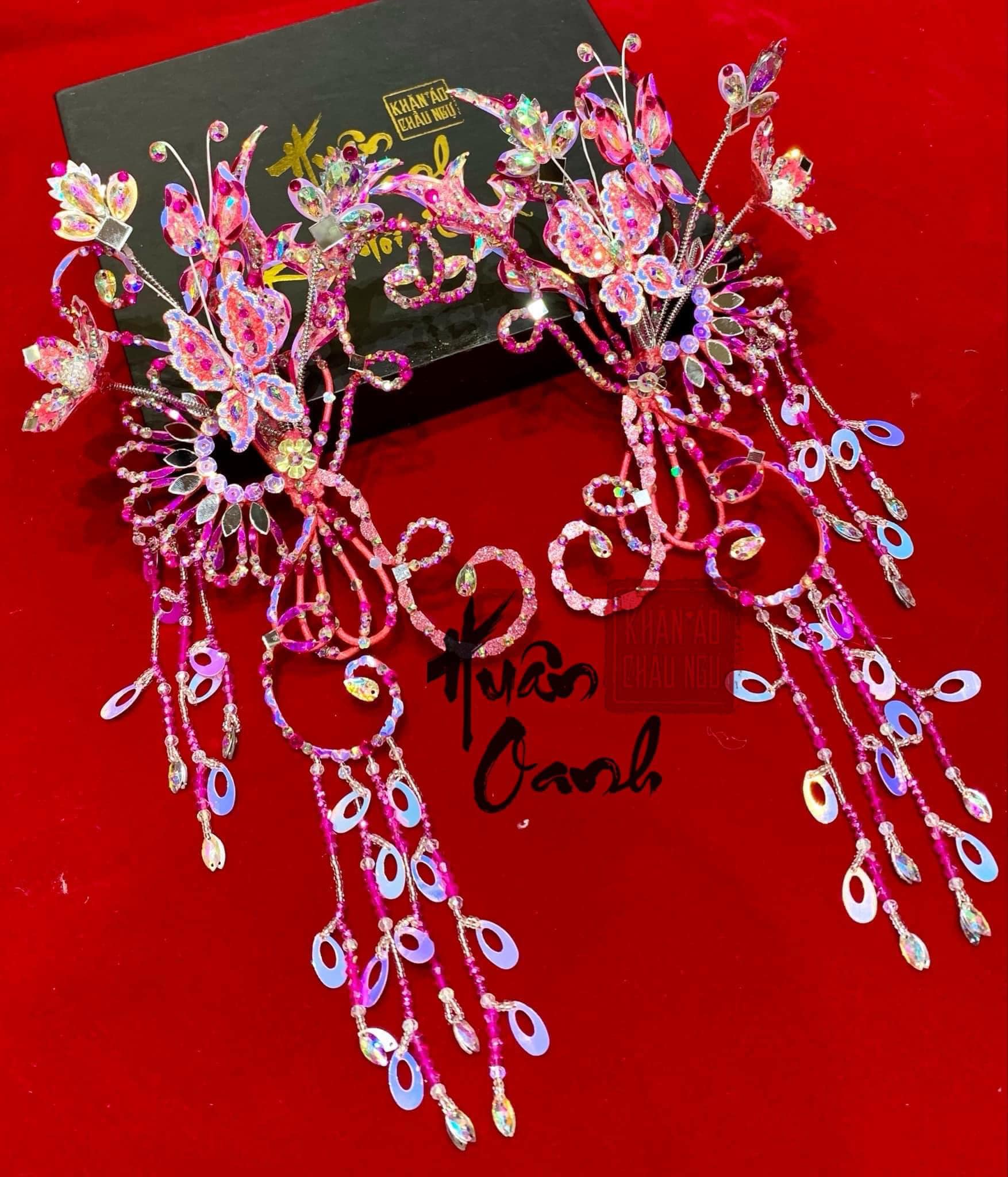 Đôi Cài Hồ Điệp Dáng Rủ Cao Cấp Màu Hồng Phấn Đôi Cài Hồ Điệp Dáng Rủ Cao Cấp Màu Hồng Phấn